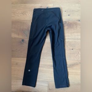 Lululemon Cropped Leggings with pockets!